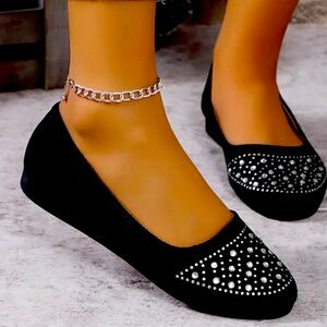New - Dazzling Rhinestone Womens Flats - Size 8